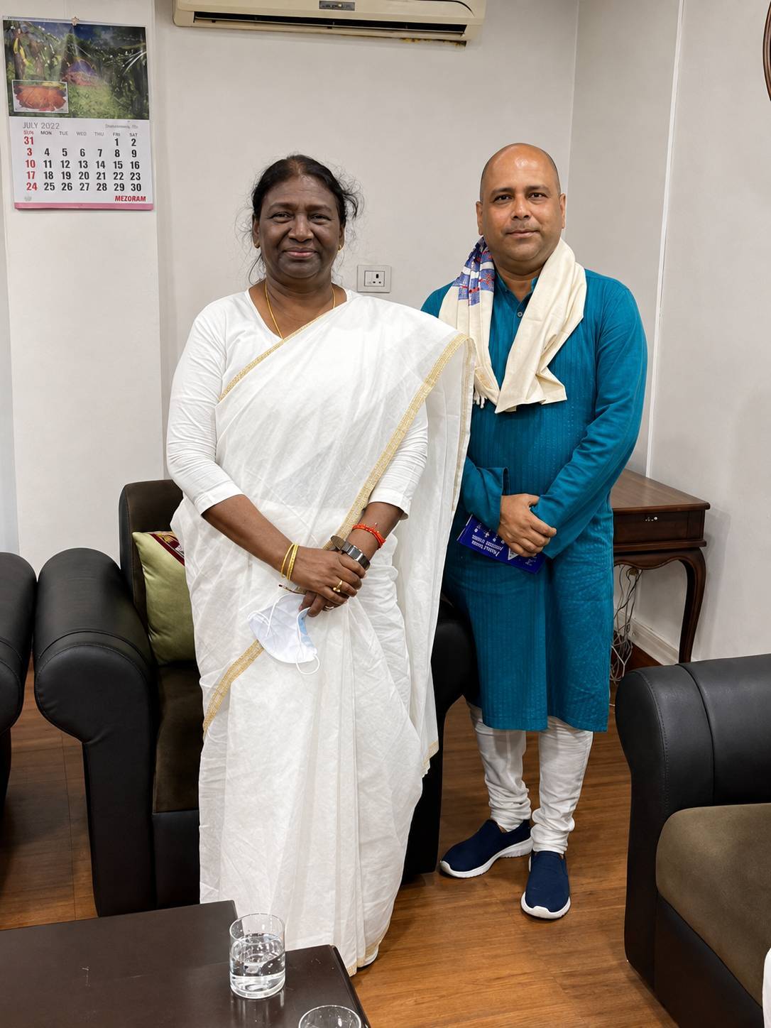 Dr. Rajdeep Roy with Hon'ble President of India Droupadi Murmu